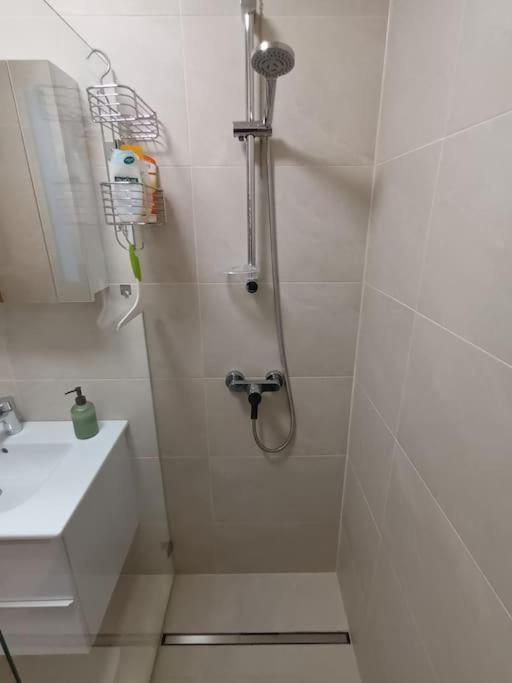 Modernes Apartment In Wien מראה חיצוני תמונה