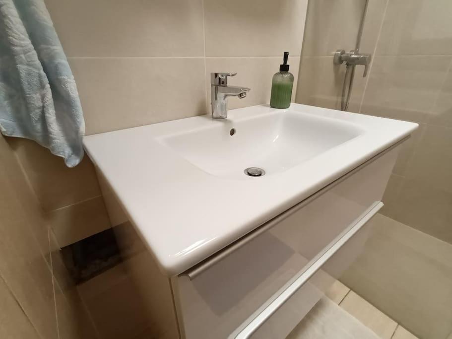 Modernes Apartment In Wien מראה חיצוני תמונה